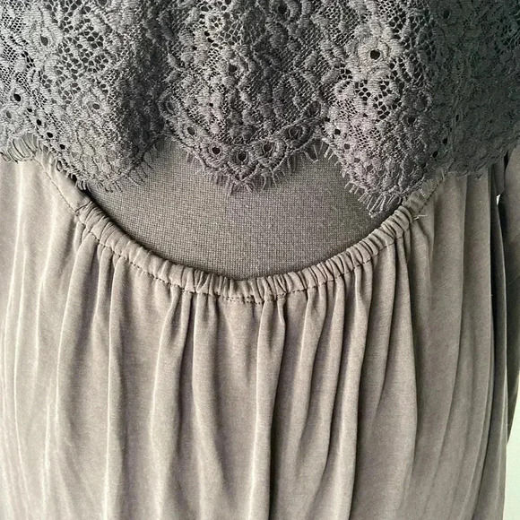 Charlie’s | Sleeveless Dress - Picture 5 of 9